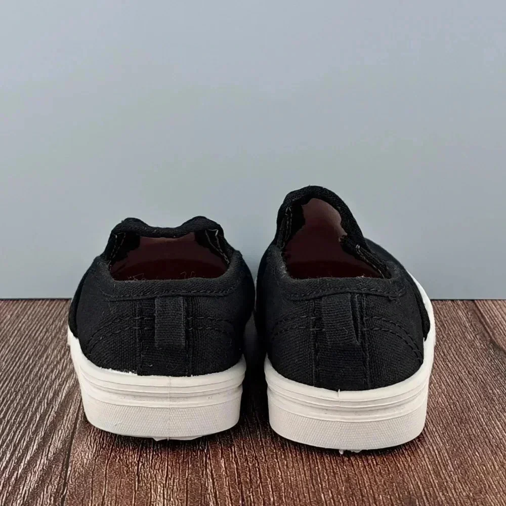 Infant Sneakers, Black and White, sz 4 - Picture 3 of 8